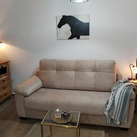 Patio & Sherry Apartment